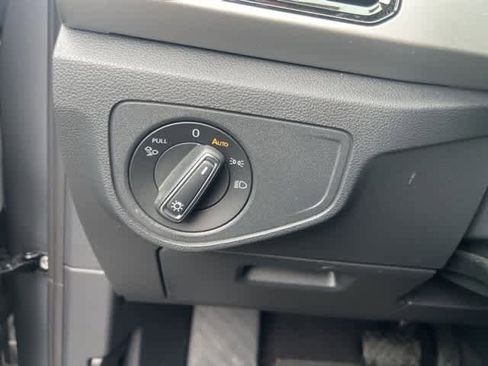 Used 2023 Volkswagen Atlas Cross Sport SE w/ Black Wheel Package image 10