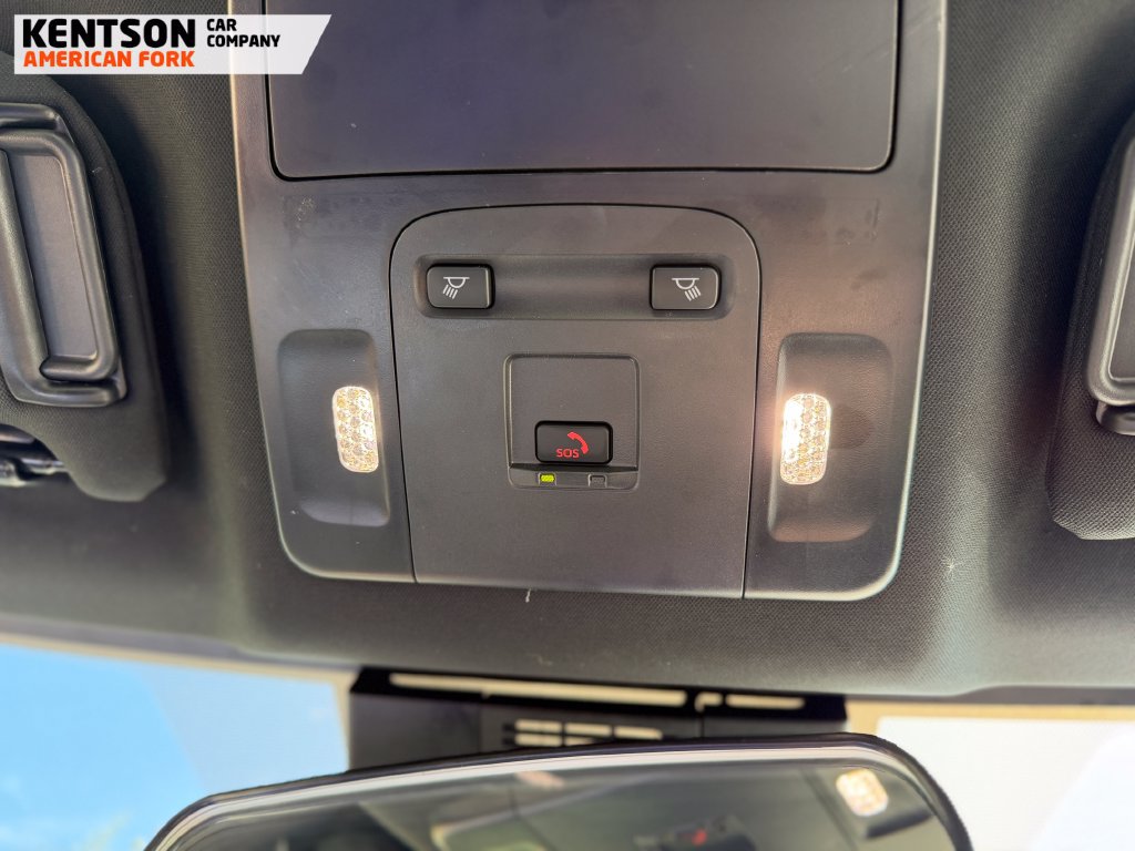 Used 2025 Toyota Camry SE FWD image 28