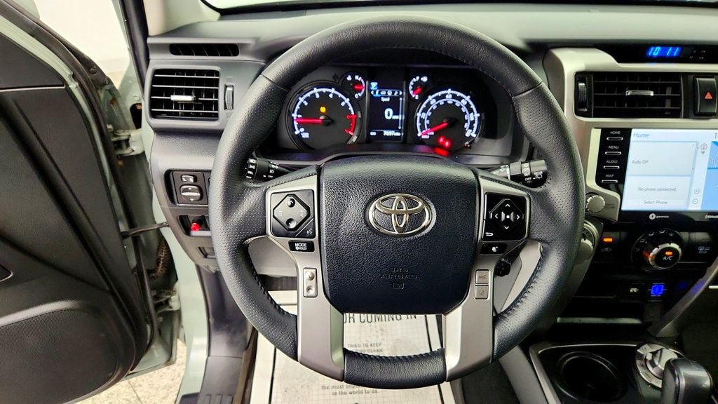 Used 2022 Toyota 4Runner Trail Special Edition AWD/4WD image 13