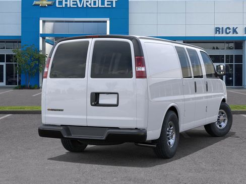 New 2026 Chevrolet Express 2500 w/ Driver Convenience Package image 6