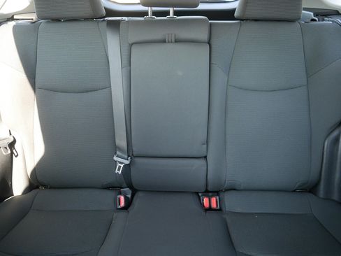 Used 2021 Toyota RAV4 LE AWD/4WD image 13
