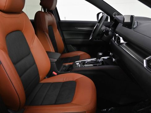 Certified 2025 MAZDA CX-5 Carbon Edition image 16