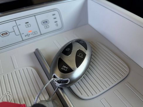 Used 2025 Hyundai Santa Fe SEL FWD image 27