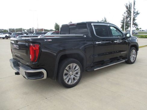 Used 2019 GMC Sierra 1500 SLT w/ SLT Premium Plus Package AWD/4WD image 6