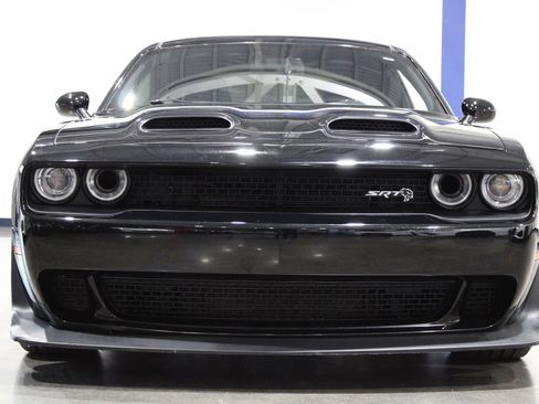 Used 2021 Dodge Challenger SRT Hellcat image 5