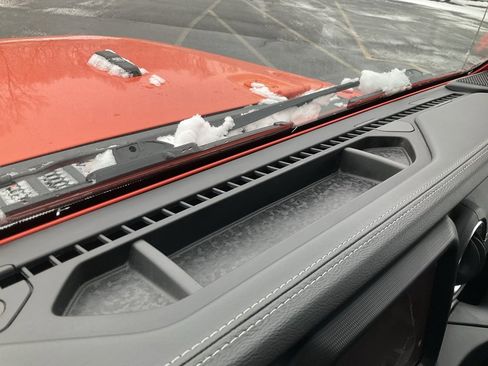 Used 2018 Jeep Wrangler Unlimited Sahara image 12