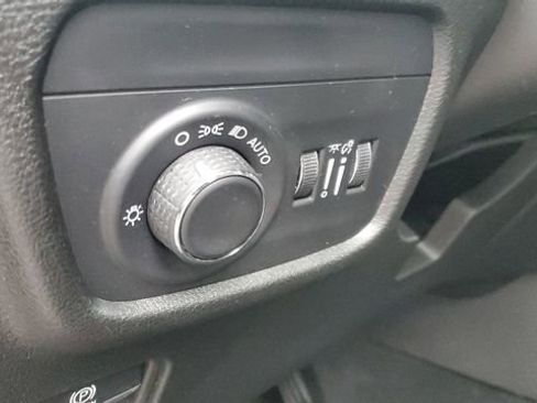 Certified 2024 Jeep Grand Cherokee L Altitude image 8