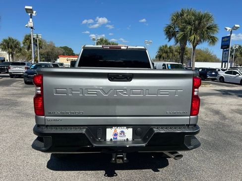 Used 2025 Chevrolet Silverado 2500 Custom w/ Custom Convenience Package image 6