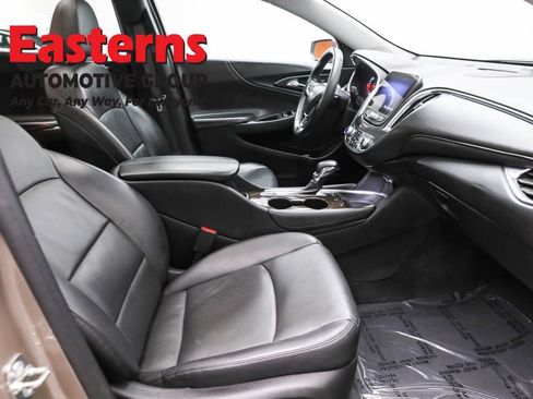 Used 2024 Chevrolet Malibu LT image 25