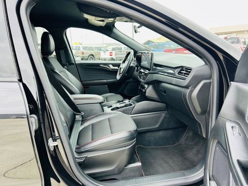 Used 2023 Ford Escape ST-Line w/ Tech Pack #1 AWD/4WD image 34