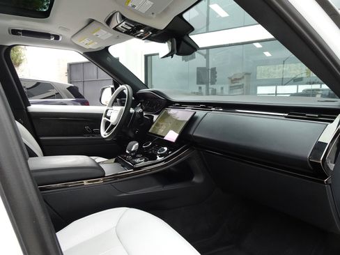 Used 2023 Land Rover Range Rover Sport SE Dynamic AWD/4WD image 22