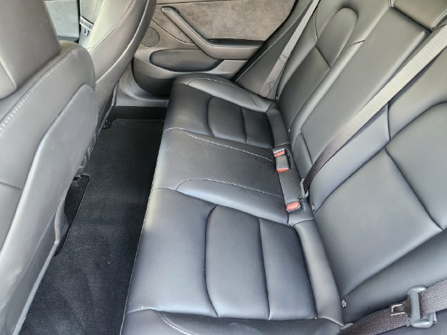 Used 2022 Tesla Model 3 Long Range AWD/4WD image 28