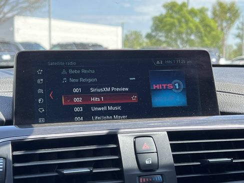 Used 2018 BMW 430i xDrive Convertible image 25