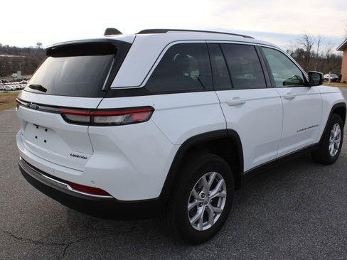 Used 2022 Jeep Grand Cherokee Limited image 9