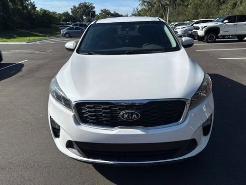 Used 2020 Kia Sorento LX FWD image 2