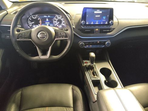 Used 2019 Nissan Altima 2.5 SR w/ SR Premium Package FWD image 22