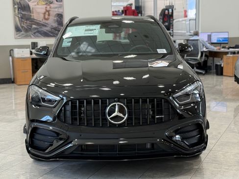 New 2026 Mercedes-Benz GLA 35 AMG 4MATIC image 3