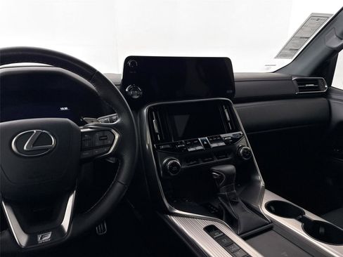 Used 2024 Lexus LX 600 F Sport image 34