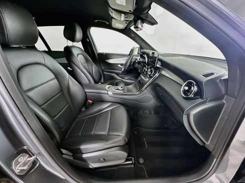 Used 2019 Mercedes-Benz GLC 300 image 28