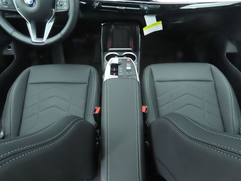 Certified 2025 BMW X1 xDrive28i w/ Premium Package image 18