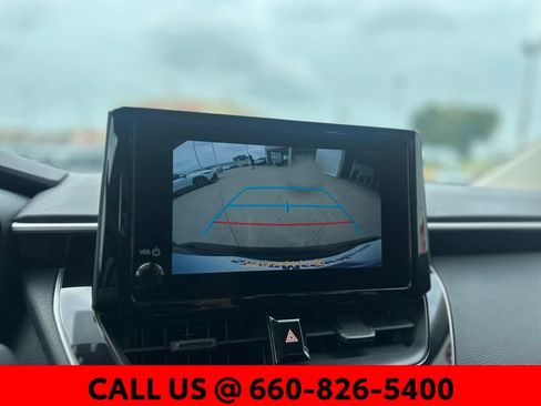 Used 2025 Toyota Corolla LE FWD image 14