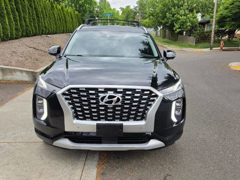 Used 2022 Hyundai Palisade Limited w/ Winter Package AWD/4WD image 2