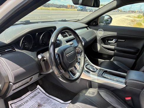 Used 2017 Land Rover Range Rover Evoque SE AWD/4WD image 22