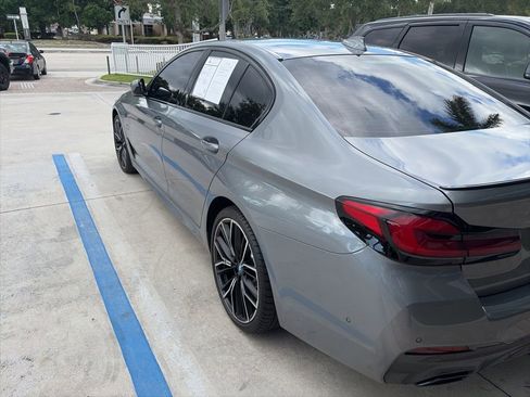 Used 2023 BMW 530e w/ M Sport Package RWD image 4