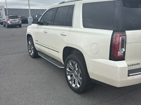 Used 2015 GMC Yukon Denali w/ Open Road Package AWD/4WD image 12