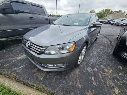 Used 2014 Volkswagen Passat 1.8T SEL Premium FWD image 2