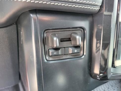 New 2025 Ford F150 Lightning Platinum image 31