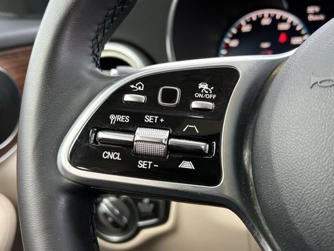 Certified 2022 Mercedes-Benz GLC 300 4MATIC image 30