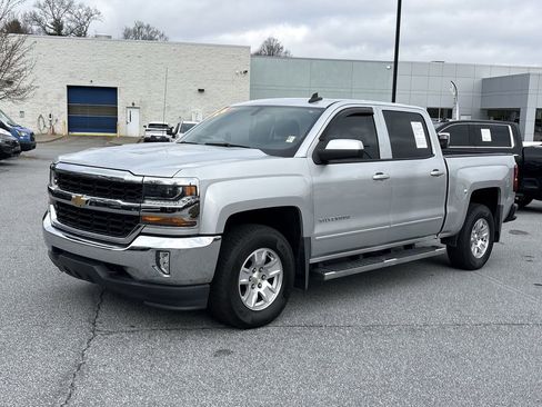Certified 2018 Chevrolet Silverado 1500 LT w/ All Star Edition image 6