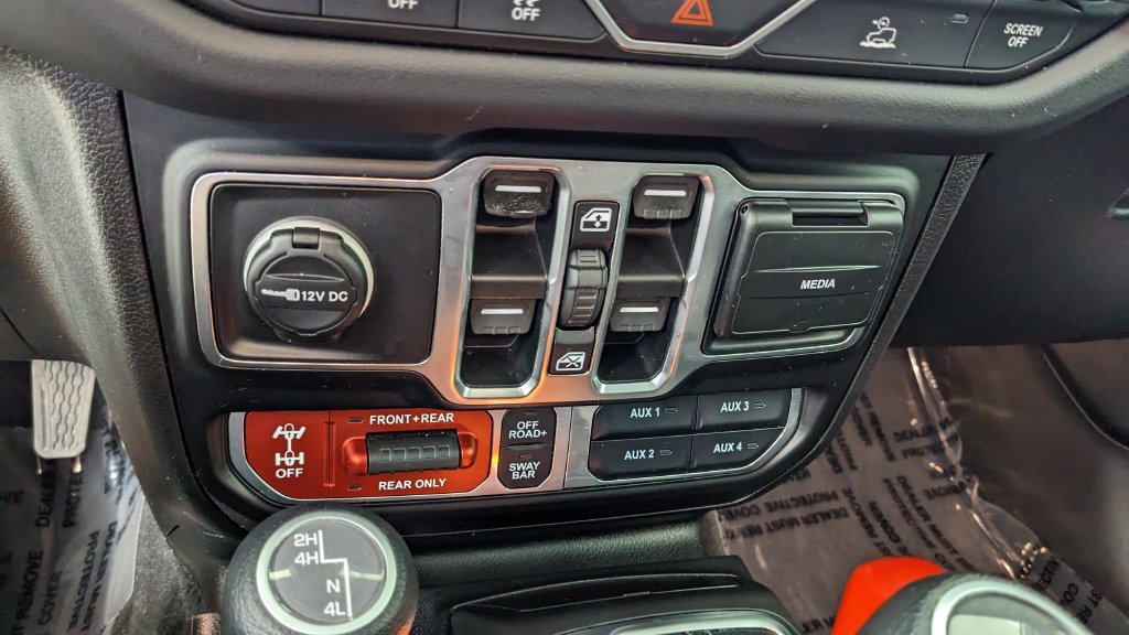 Used 2026 Jeep Gladiator Rubicon AWD/4WD image 25