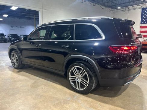 Used 2024 Mercedes-Benz GLS 450 4MATIC image 19