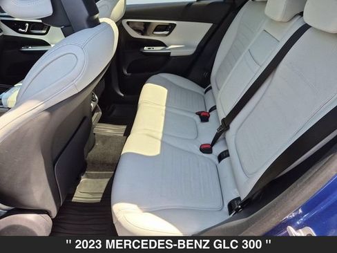 Used 2023 Mercedes-Benz GLC 300 4MATIC image 28