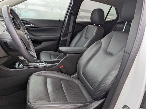 Certified 2022 Buick Encore GX Essence image 27