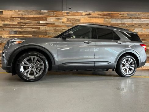 Used 2021 Ford Explorer XLT w/ Equipment Group 202A RWD image 52