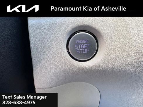 Used 2025 Kia Sorento EX image 14