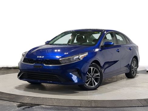 Used 2023 Kia Forte LXS image 1