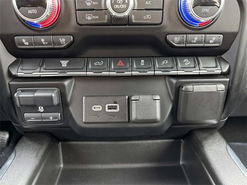 Used 2021 GMC Sierra 2500 AT4 w/ Gooseneck/5TH Wheel Package image 23