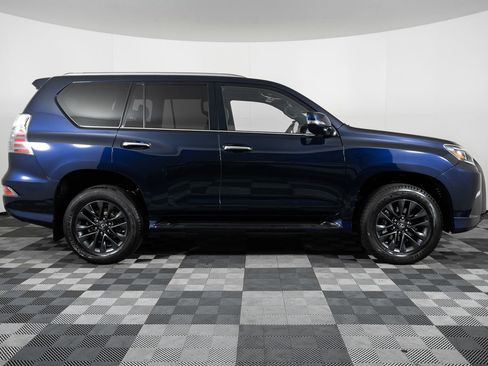 Used 2021 Lexus GX 460 Premium w/ Premium Package image 8