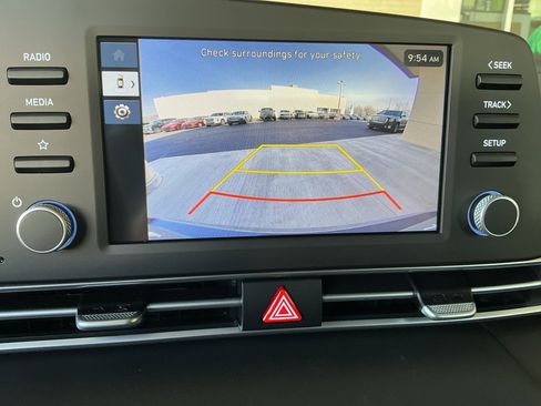 New 2026 Hyundai Elantra SE FWD image 20