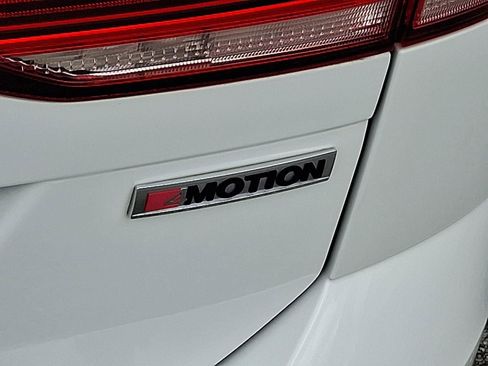 Used 2019 Volkswagen Golf Alltrack SEL image 32