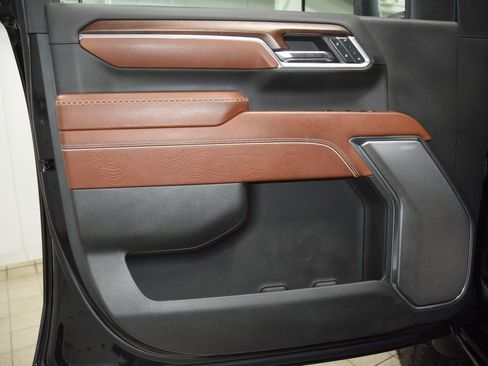 Used 2024 GMC Sierra 3500 Denali Ultimate image 51