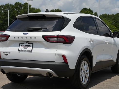 Used 2025 Ford Escape Active FWD image 3