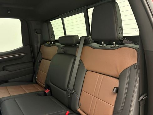 New 2026 Chevrolet Silverado 1500 High Country w/ Technology Package AWD/4WD image 42
