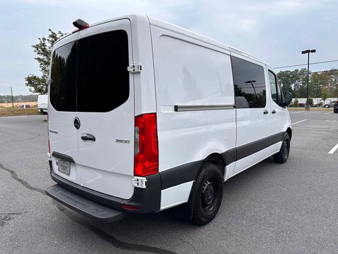 Used 2023 Mercedes-Benz Sprinter 2500 image 4