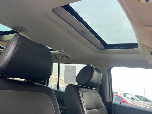 Used 2019 Ford Flex SEL w/ Equipment Group 202A AWD/4WD image 18