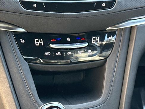 New 2025 Cadillac XT5 Luxury image 21